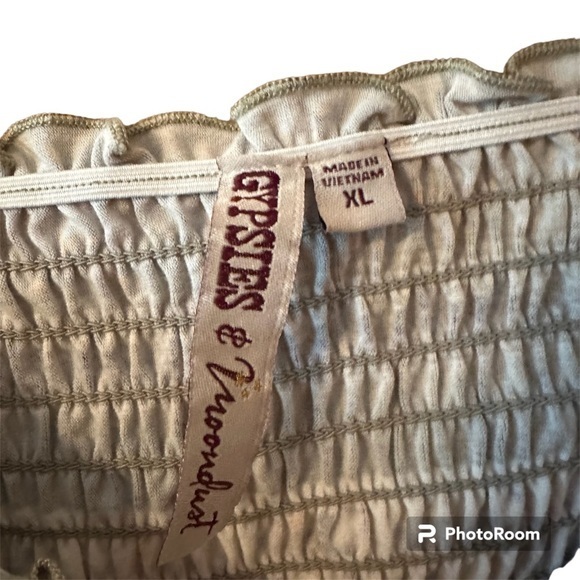 Gypsies and Moondust Ruched‎ Top, Green and White floral pattern, Size XL - Picture 3 of 3